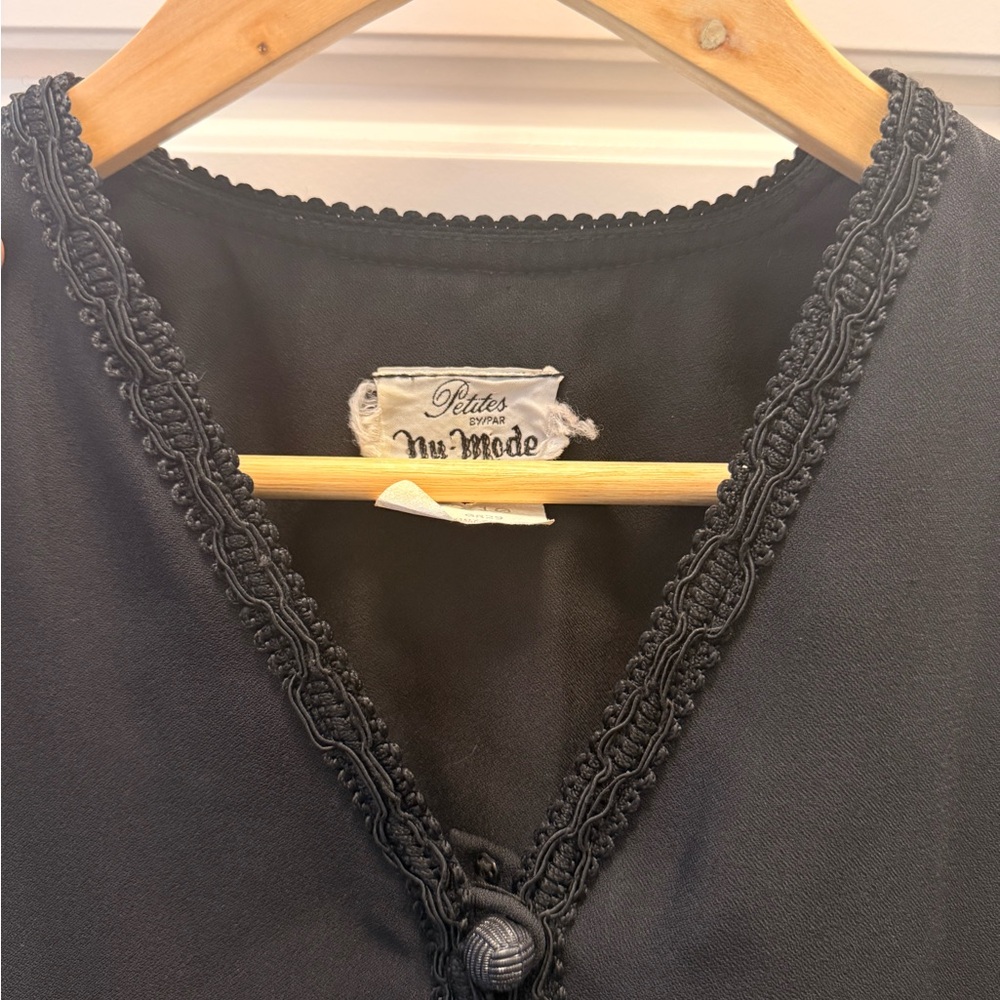 Vintage Black Lace Trim shirt/jacket